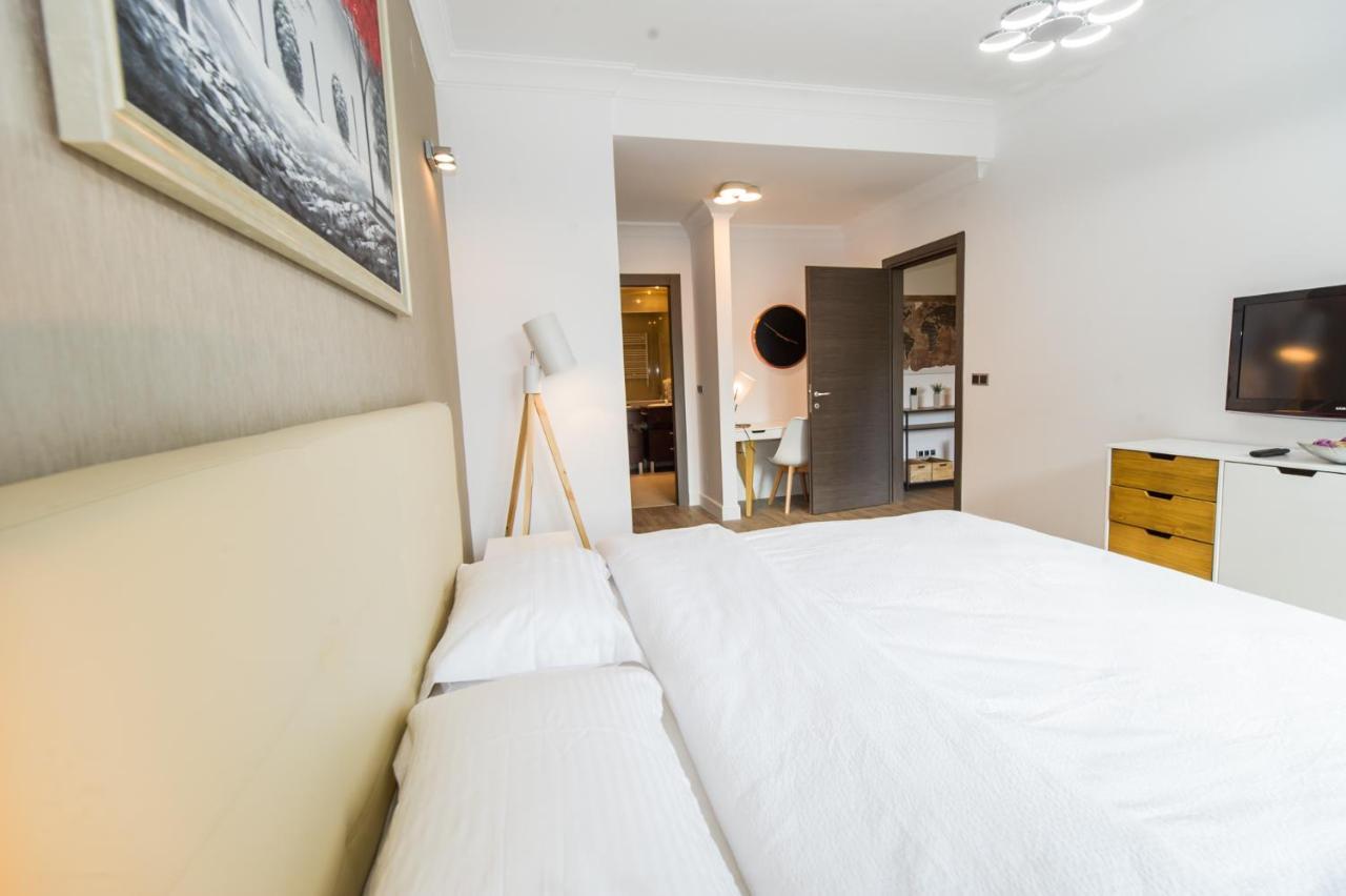 פויאנה ברשוב Sarah Deluxe Apartment In Silver Mountain מראה חיצוני תמונה